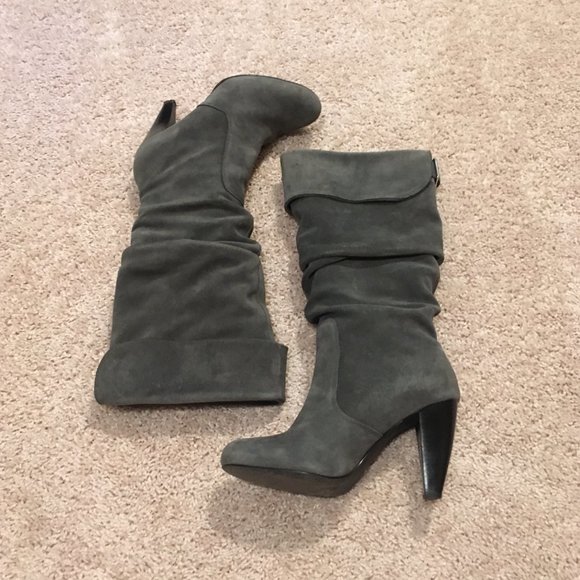 Steve Madden Grey Suede Boots with Heel & Buckle Accent (Size 7.5) - Picture 3 of 6